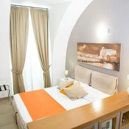 بيت ضيافة Chiaia نابولي