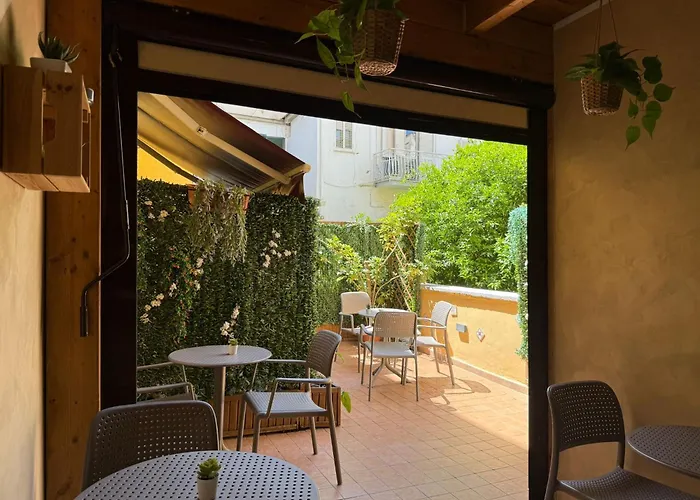 Casa de hóspedes Chiaia 4*