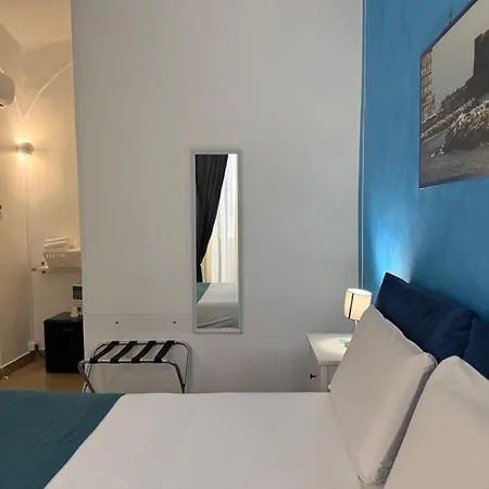 Chiaia Pensión 4*