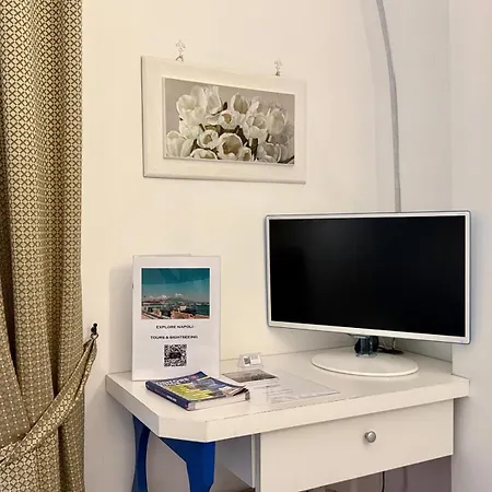 Chiaia 2*